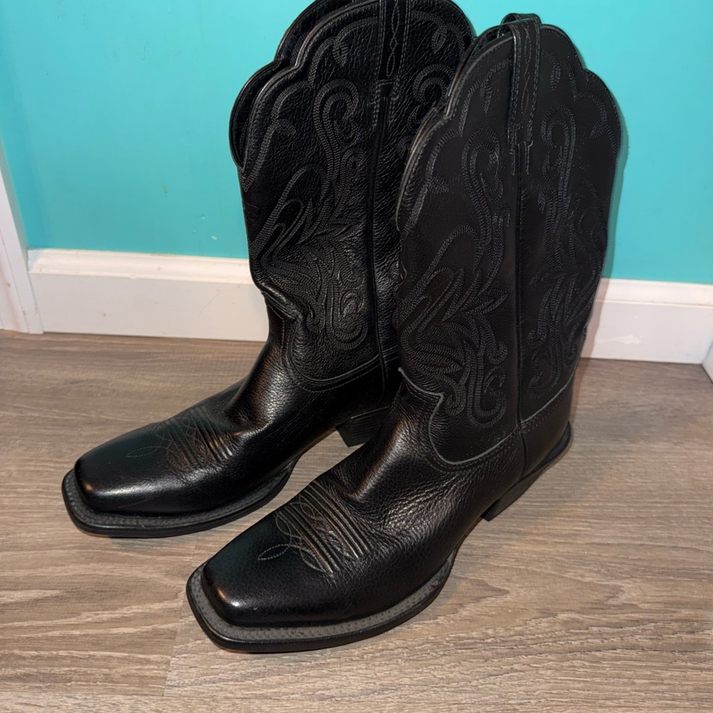 Woman’s Ariat Western Boot